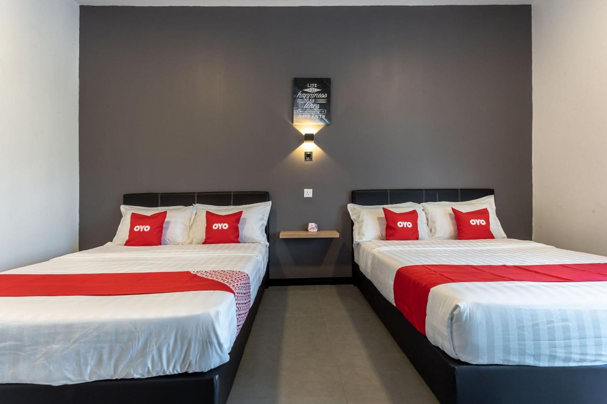Oyo 90149 Pua Family Semporna Hotel Kültér fotó